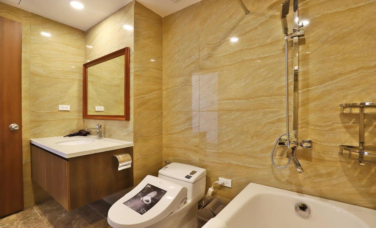 Luxe Paradise Suites Tay Ho Hanoi Exterior photo