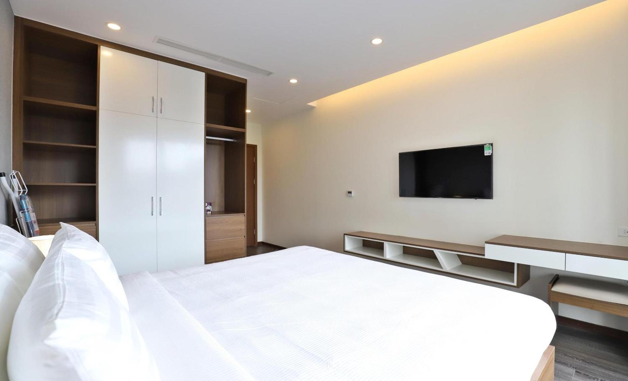 Luxe Paradise Suites Tay Ho Hanoi Exterior photo
